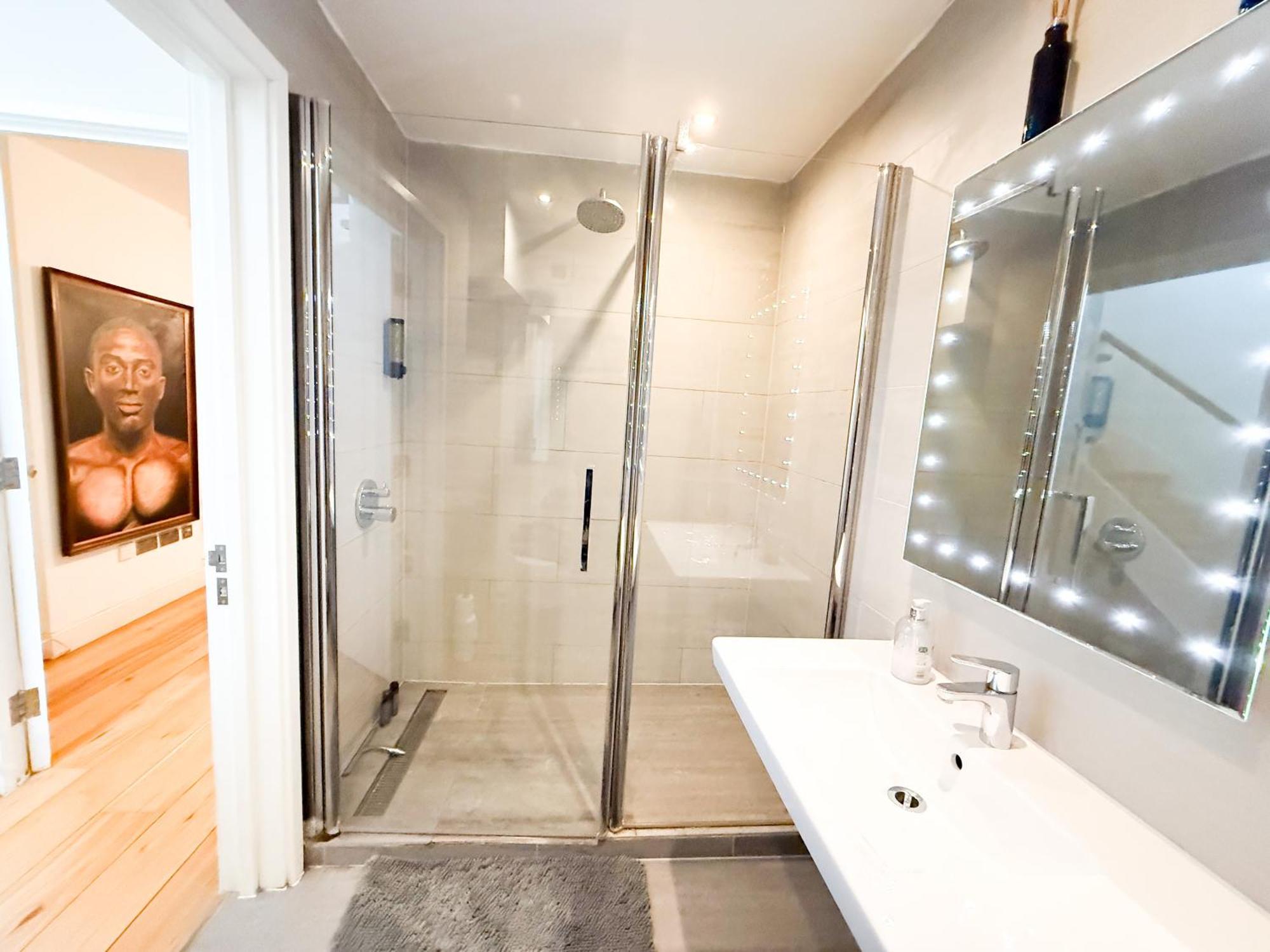 Immaculate Covent Garden Apartment Londra Esterno foto